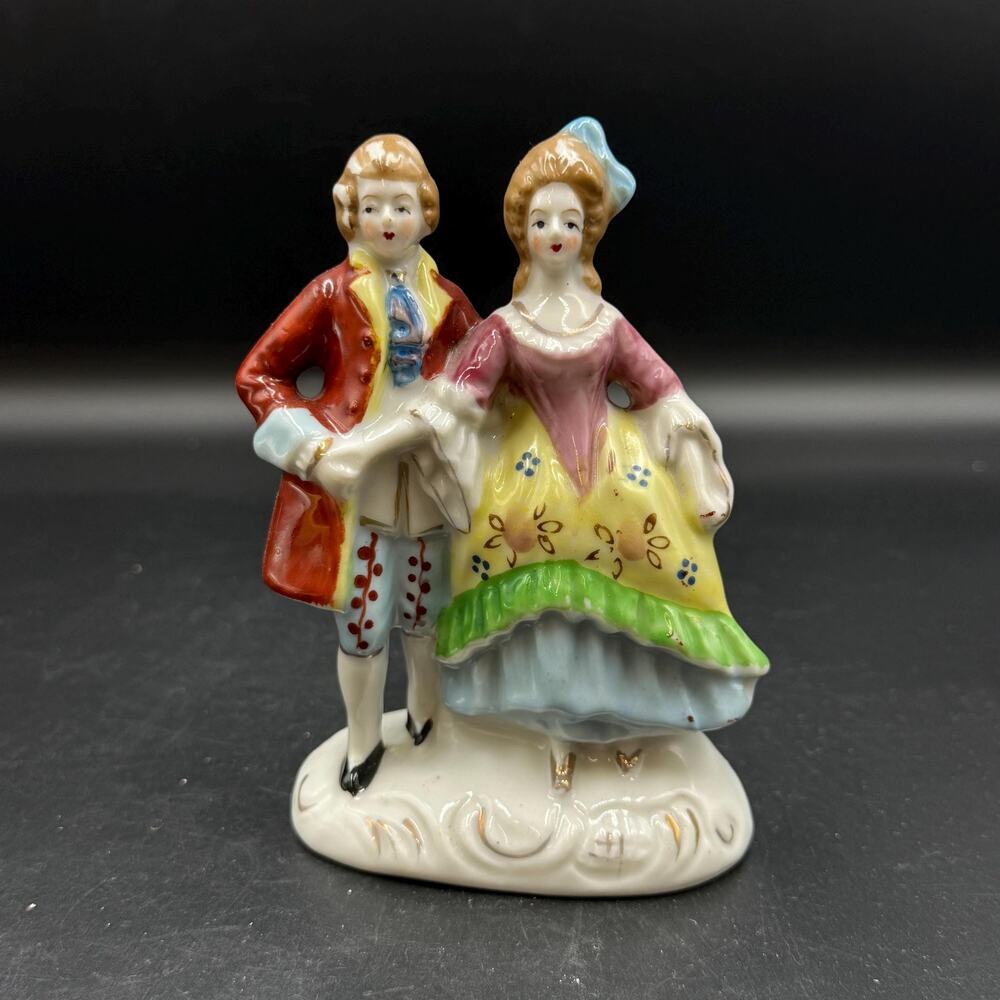 Vintage Occupied Japan Porcelain Colonial Couple Figurine